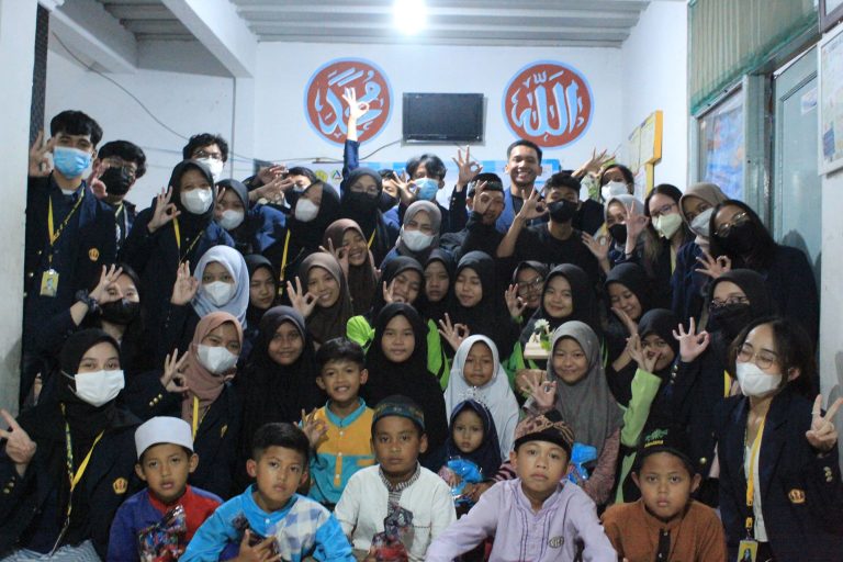 Pengabdian Sosial Omikron Unpad 2022