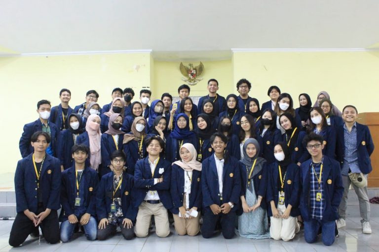 Seminar Nasional dan LKTI Omikron Unpad 2022